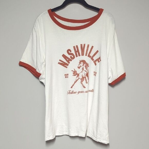 Old Navy Nashville Graphic T-Shirt with Red Trim - Picture 1 of 5